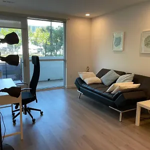 Luxurious Bardeen New Port Beach 1 Bedroom Apartment Irvine